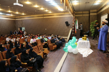 برگزاری محفل انس با قرآن همراه با جشن میلاد حضرت علی اکبر (ع) و روز جوان در دانشگاه