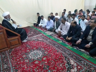 حضور حجت الاسلام و المسلمین حاج آقا شیخ(مسئول دفتر نهاد رهبری دانشگاه)در مسجد روستای آزادی (دیوانه) در شب بیست و یک ماه مبارک رمضان